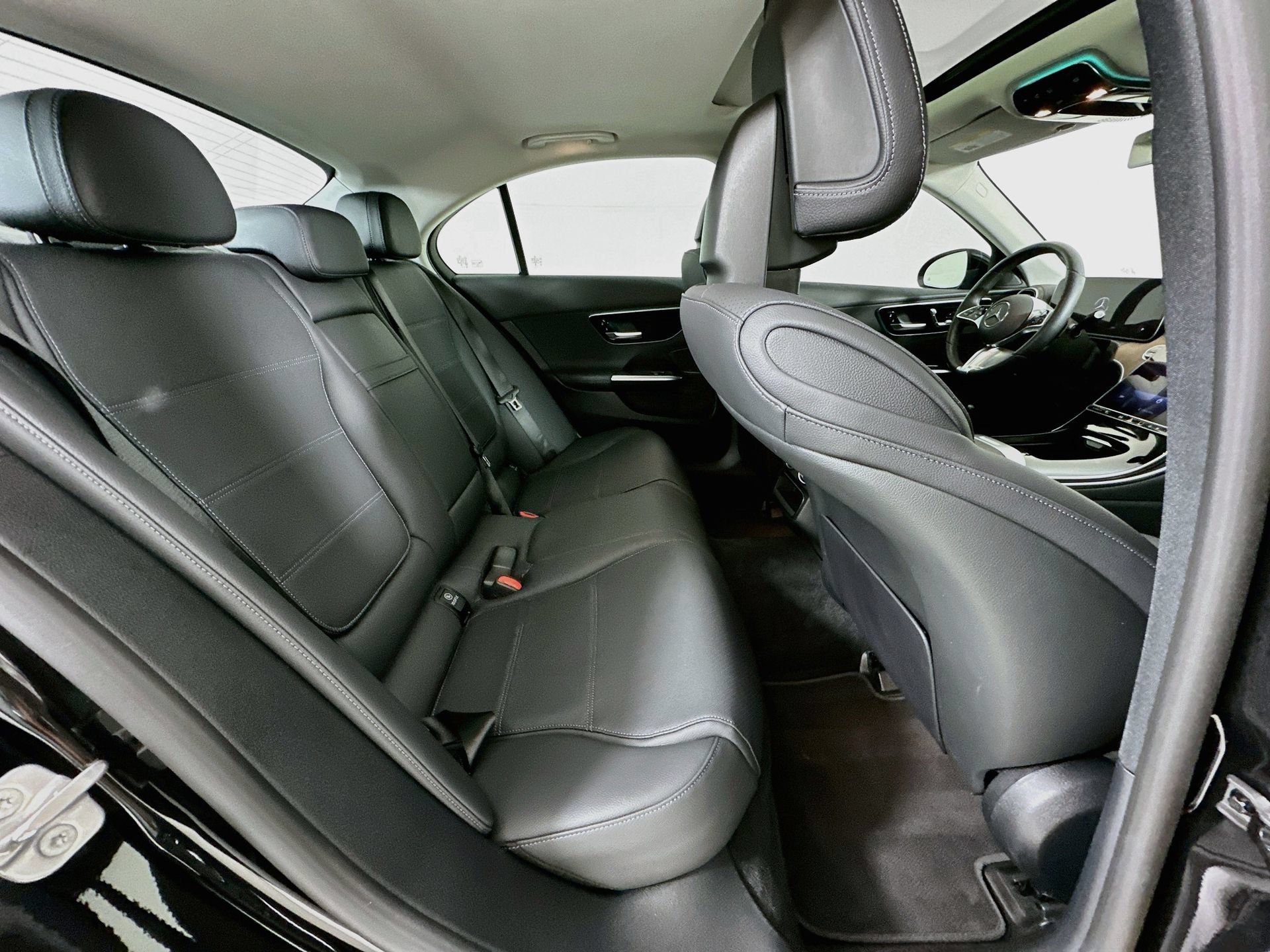 Certified 2024 Mercedes-Benz C 300 Sedan image 29