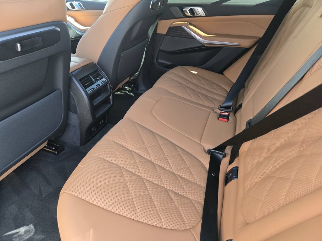 Certified 2026 BMW X5 xDrive50e w/ Premium Package AWD/4WD image 34