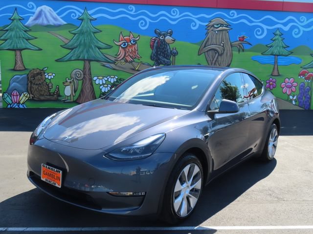 Used 2023 Tesla Model Y Long Range AWD/4WD image 3