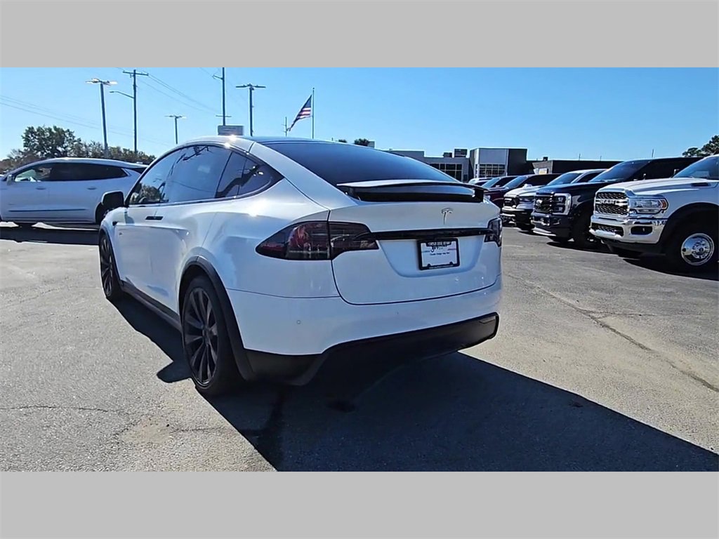Used 2022 Tesla Model X image 29