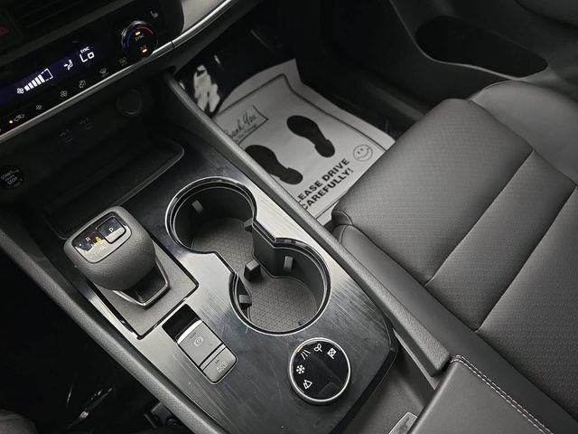 Used 2026 Nissan Rogue Dark Armor AWD/4WD image 25