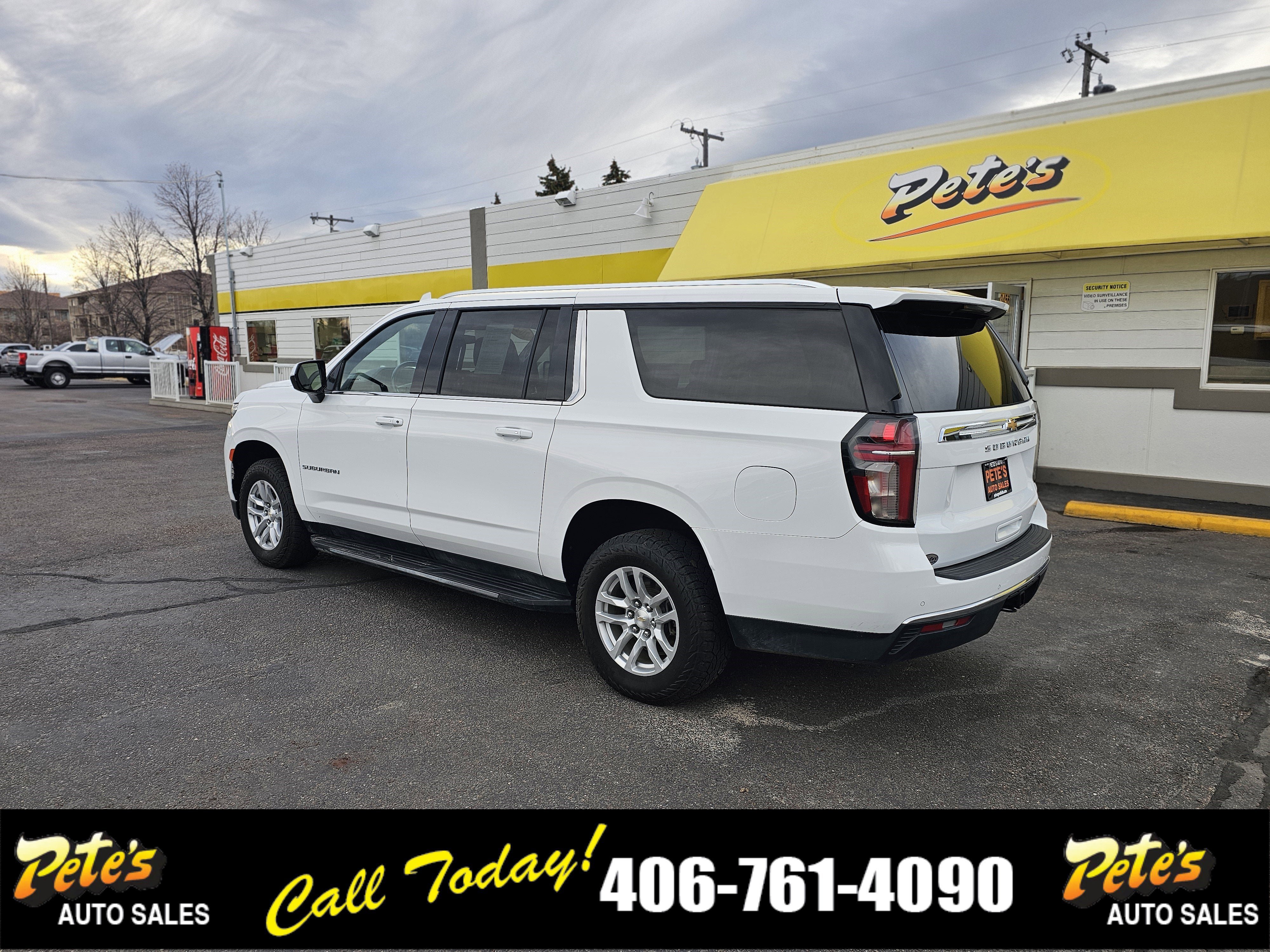Used 2022 Chevrolet Suburban LS AWD/4WD image 2