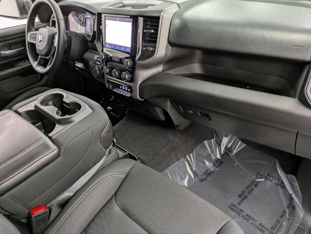 Used 2026 RAM 1500 Express AWD/4WD image 30