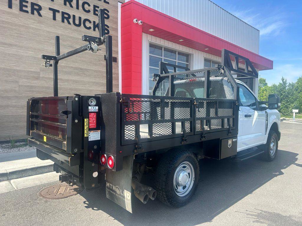 Used 2024 Ford F250 XL image 3