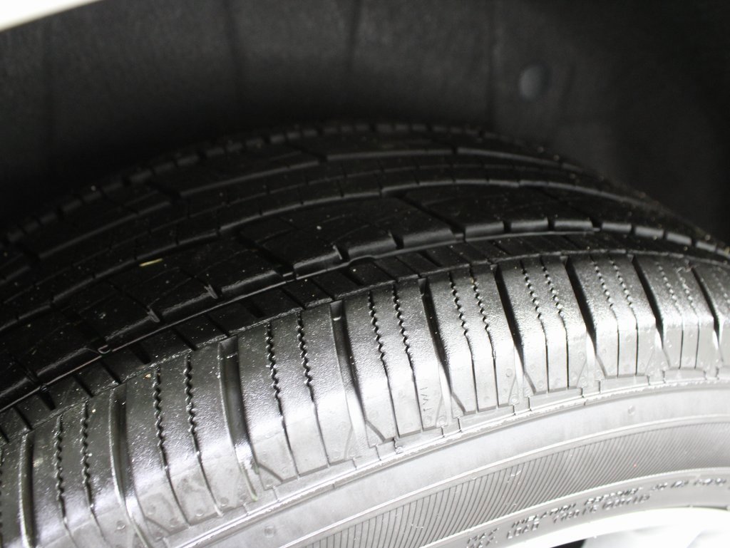 Used 2024 Ford Expedition Platinum image 40