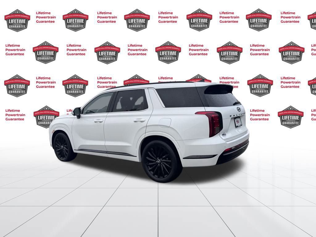 Used 2024 Hyundai Palisade Calligraphy image 3