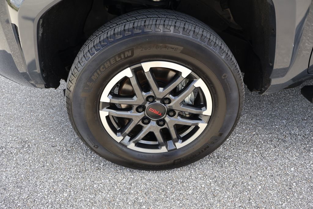 Used 2024 Toyota Tacoma TRD Sport RWD image 4