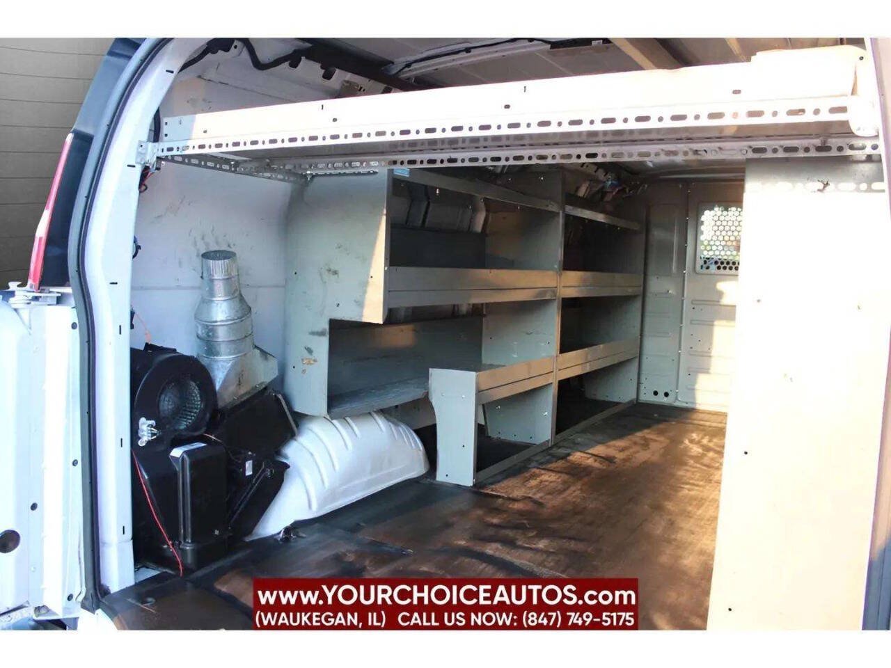 Used 2016 GMC Savana 3500 Extended RWD image 22