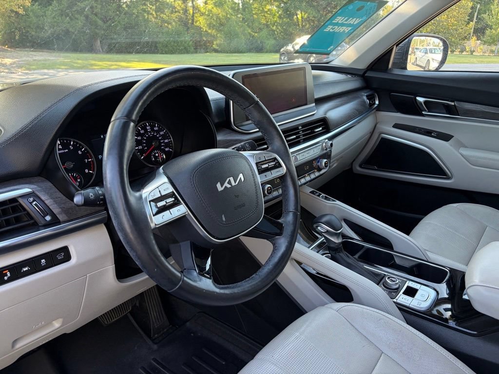 Used 2022 Kia Telluride EX w/ EX Premium Package AWD/4WD image 15