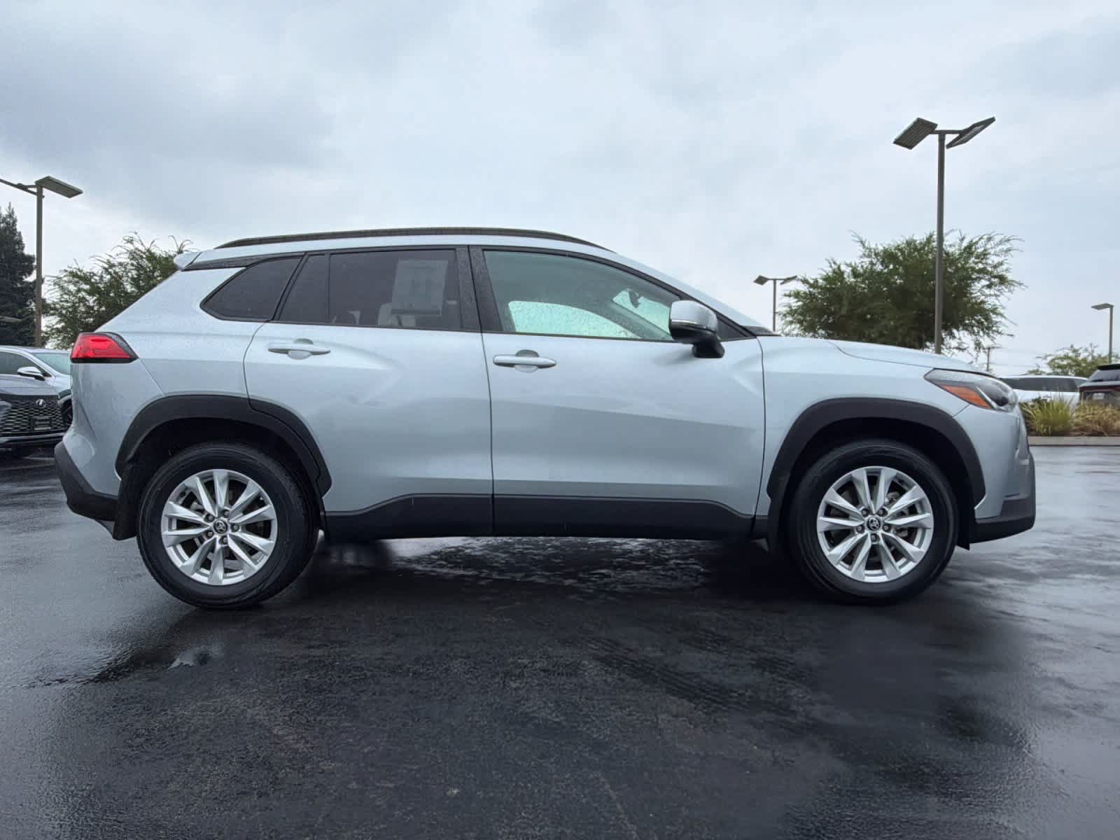 Used 2022 Toyota Corolla Cross LE FWD image 6