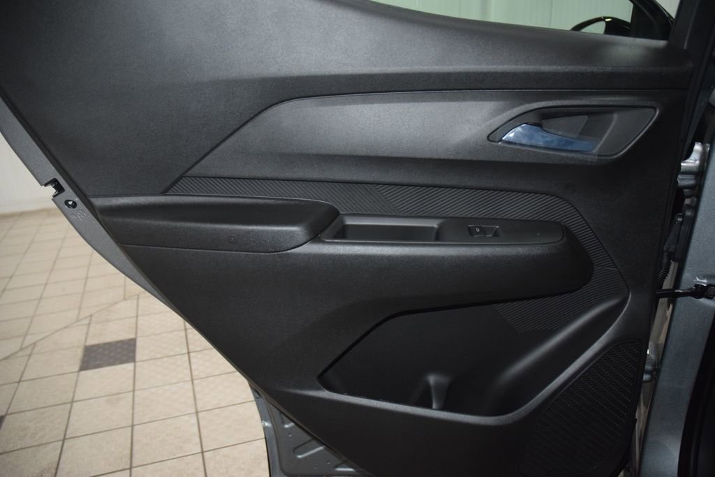 New 2027 Chevrolet Bolt LT FWD image 38