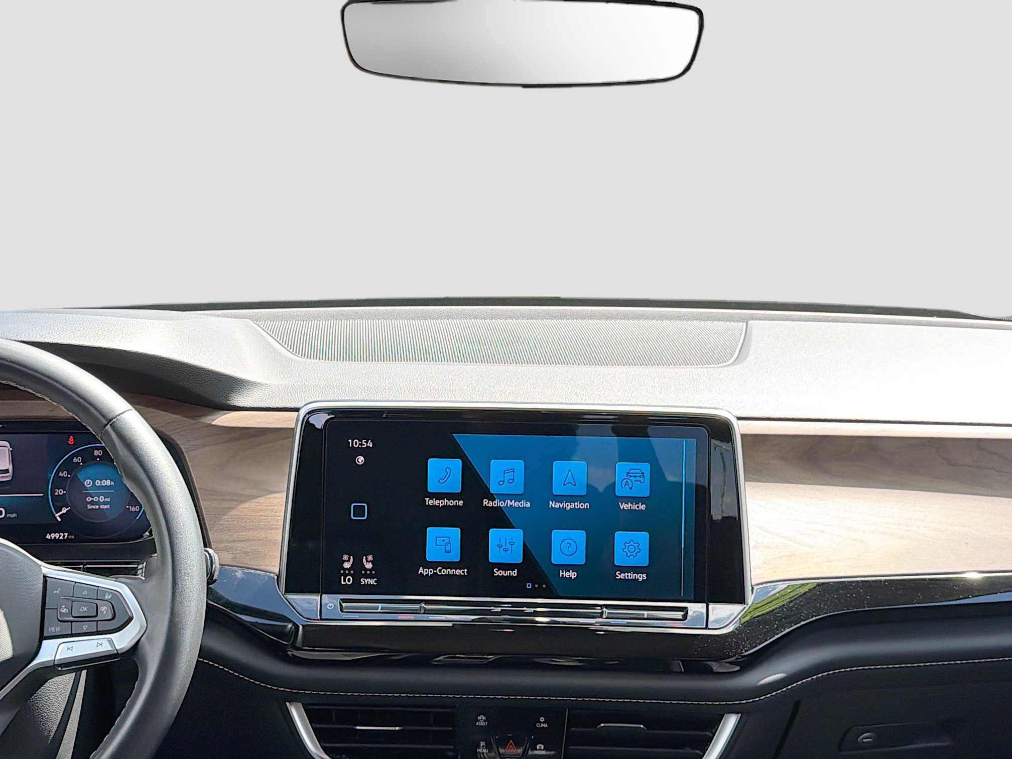 Used 2024 Volkswagen Atlas SE image 19