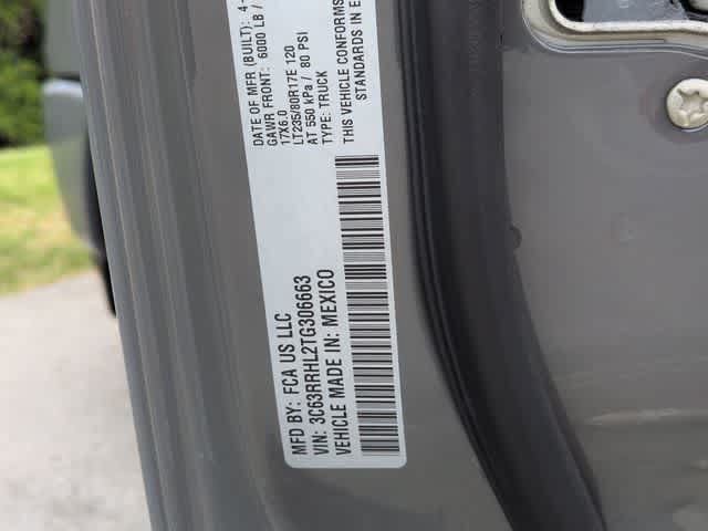 New 2026 RAM 3500 Big Horn AWD/4WD image 38