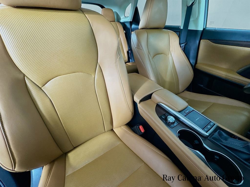 Certified 2022 Lexus RX 350 AWD w/ Premium Package image 31