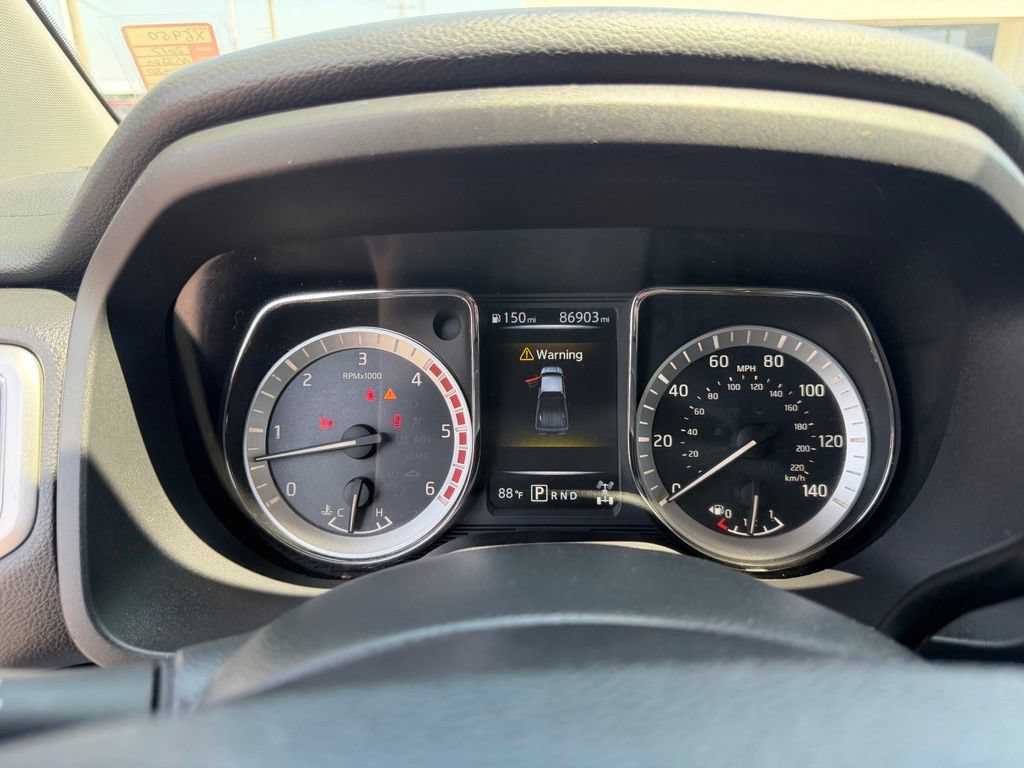 Used 2017 Nissan Titan SV AWD/4WD image 30