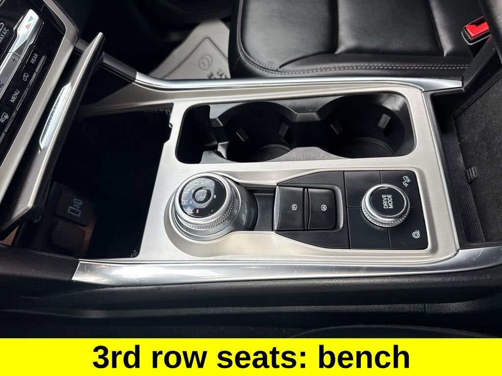 Used 2022 Ford Explorer XLT w/ Equipment Group 202A image 20
