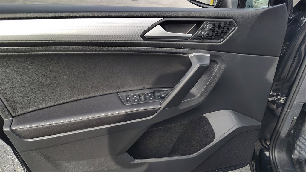 Used 2024 Volkswagen Tiguan S image 8