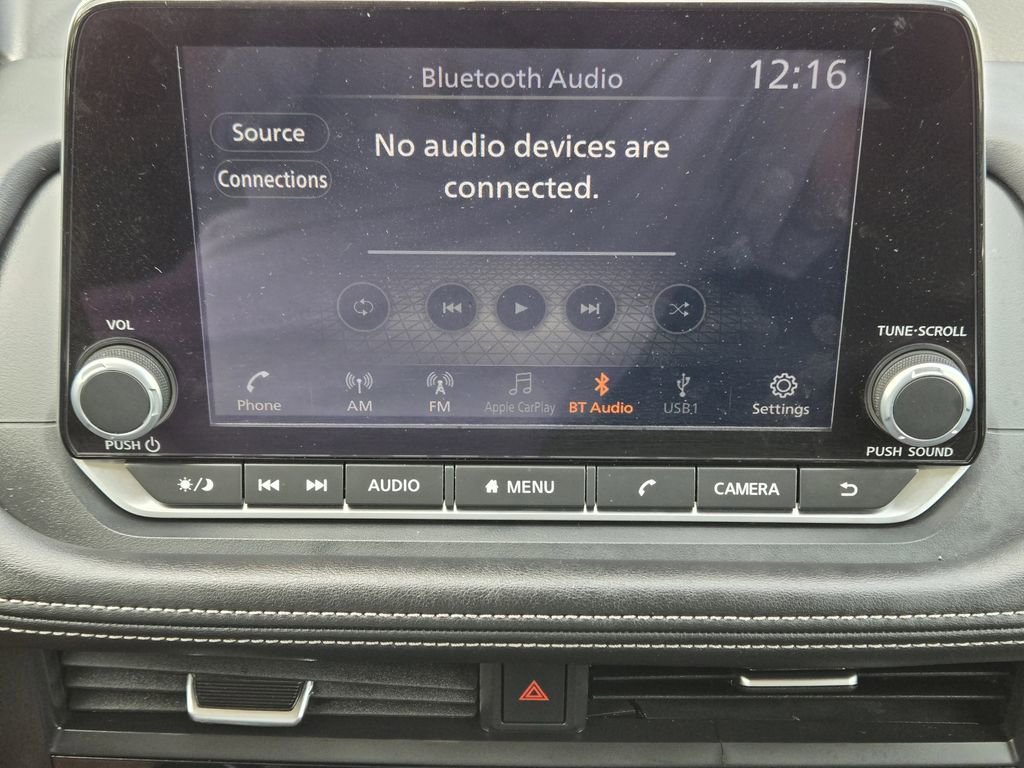 Used 2025 Nissan Rogue SV AWD/4WD image 7