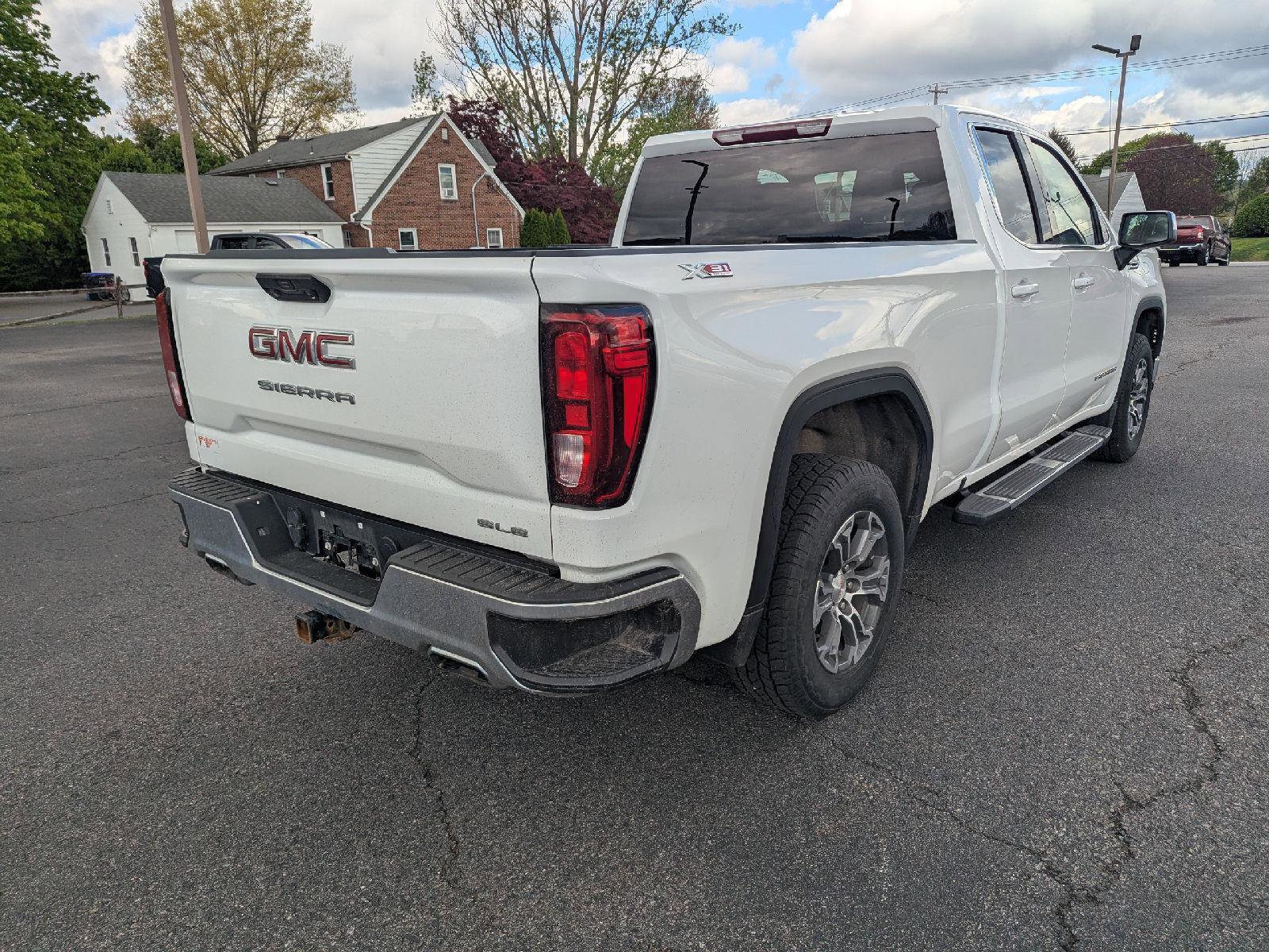 Used 2023 GMC Sierra 1500 SLE image 7