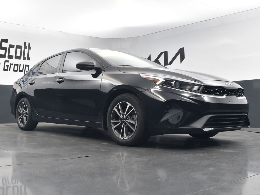 Certified 2022 Kia Forte LXS image 23