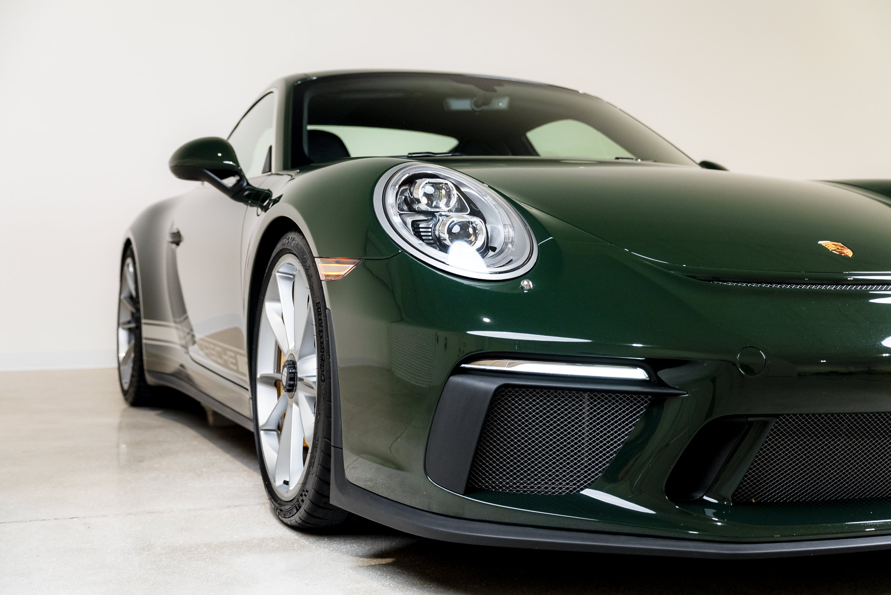Used 2018 Porsche 911 GT3 RWD image 15