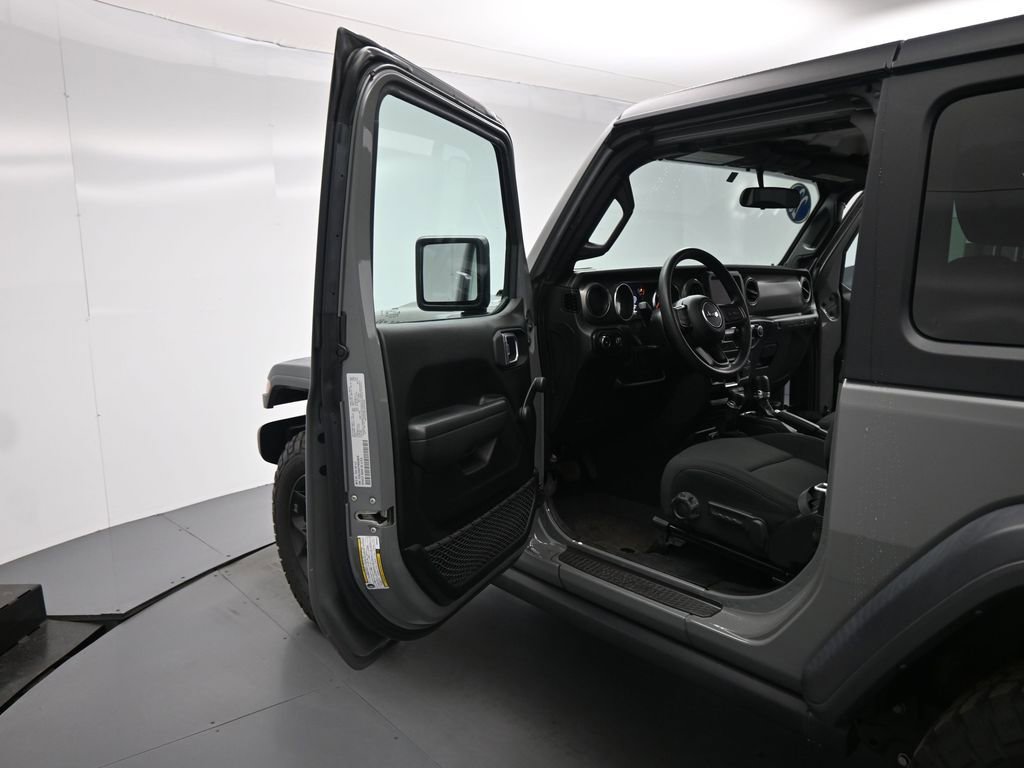 Used 2023 Jeep Wrangler Willys image 9
