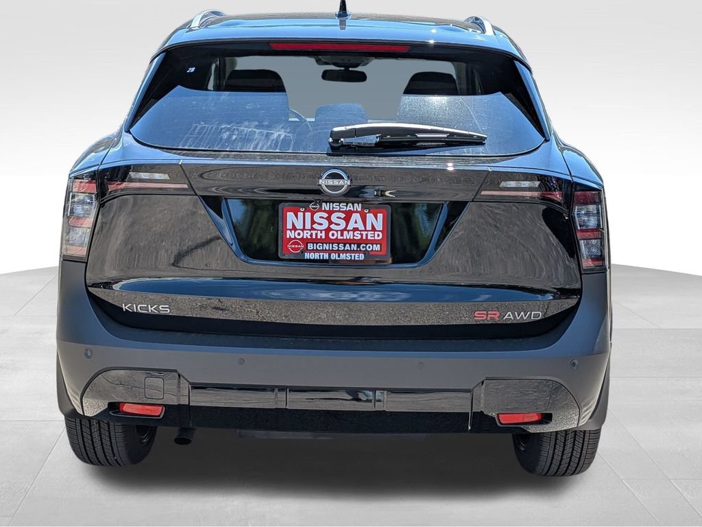 New 2026 Nissan Kicks SR w/ SR Premium Package AWD/4WD image 9