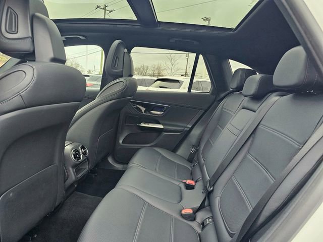 Used 2024 Mercedes-Benz GLC 300 4MATIC image 21