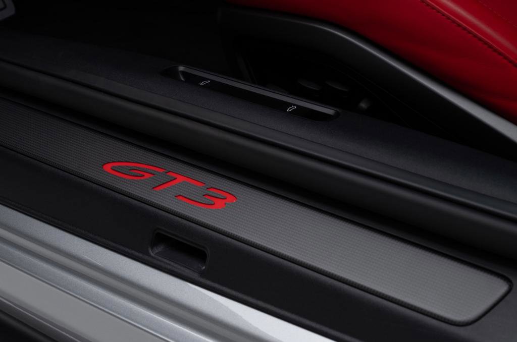 Used 2024 Porsche 911 GT3 RWD image 23