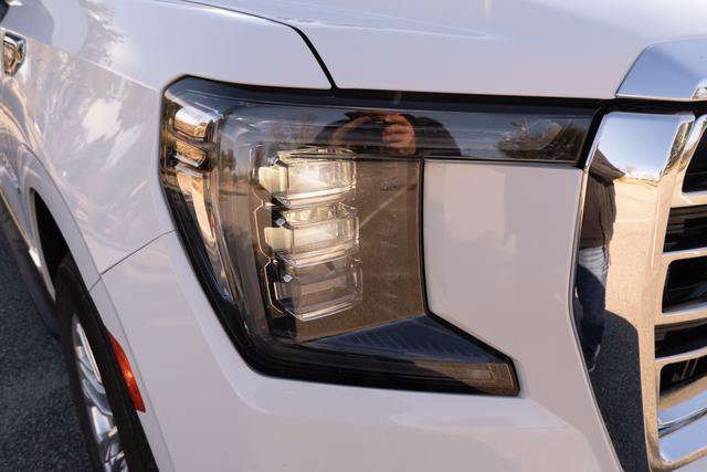 Used 2023 GMC Yukon XL SLT image 36
