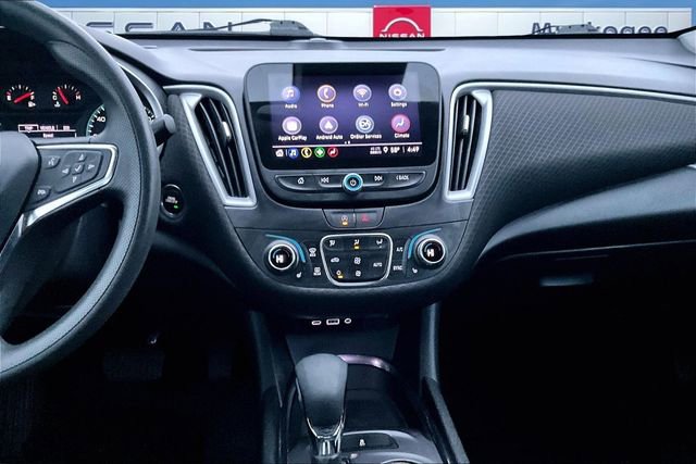 Used 2023 Chevrolet Malibu LT image 9