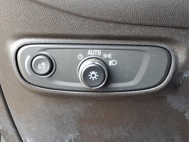 Used 2023 Chevrolet Equinox LS w/ LS Convenience Package image 17