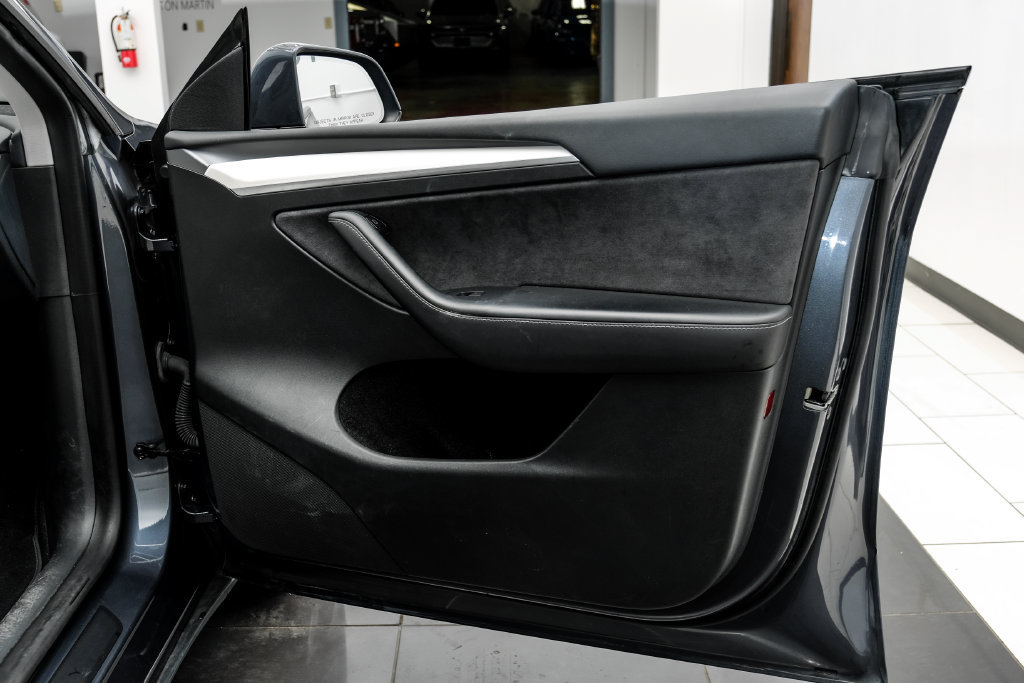 Used 2023 Tesla Model Y Long Range AWD/4WD image 50