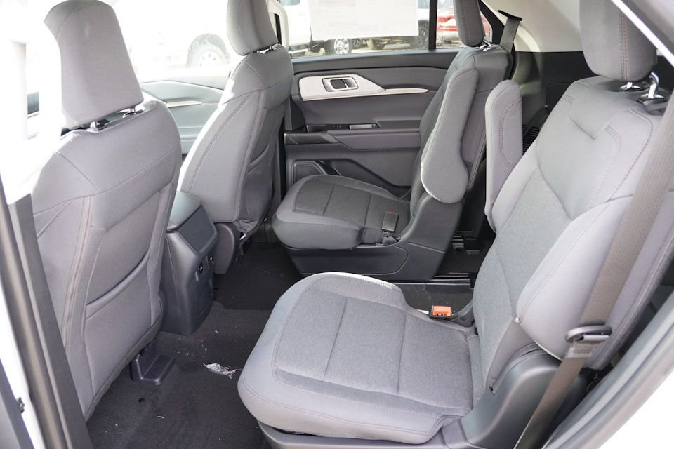 New 2026 Ford Explorer Active image 12