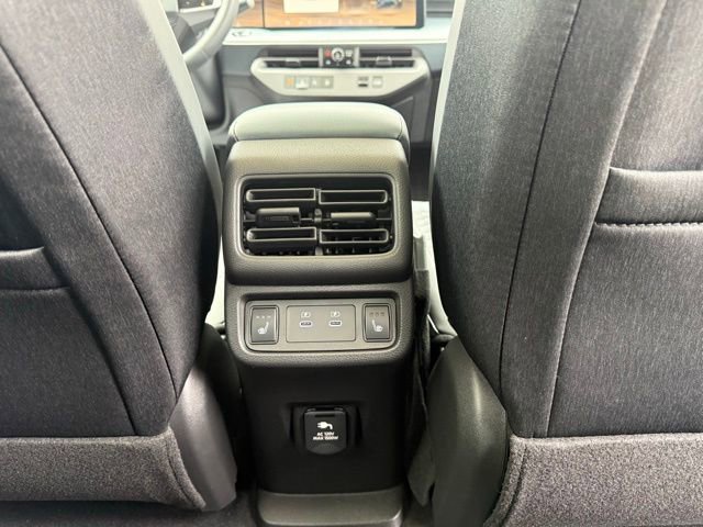New 2026 Nissan Leaf Platinum+ w/ Floor Mat Package (Platinum+) FWD image 25