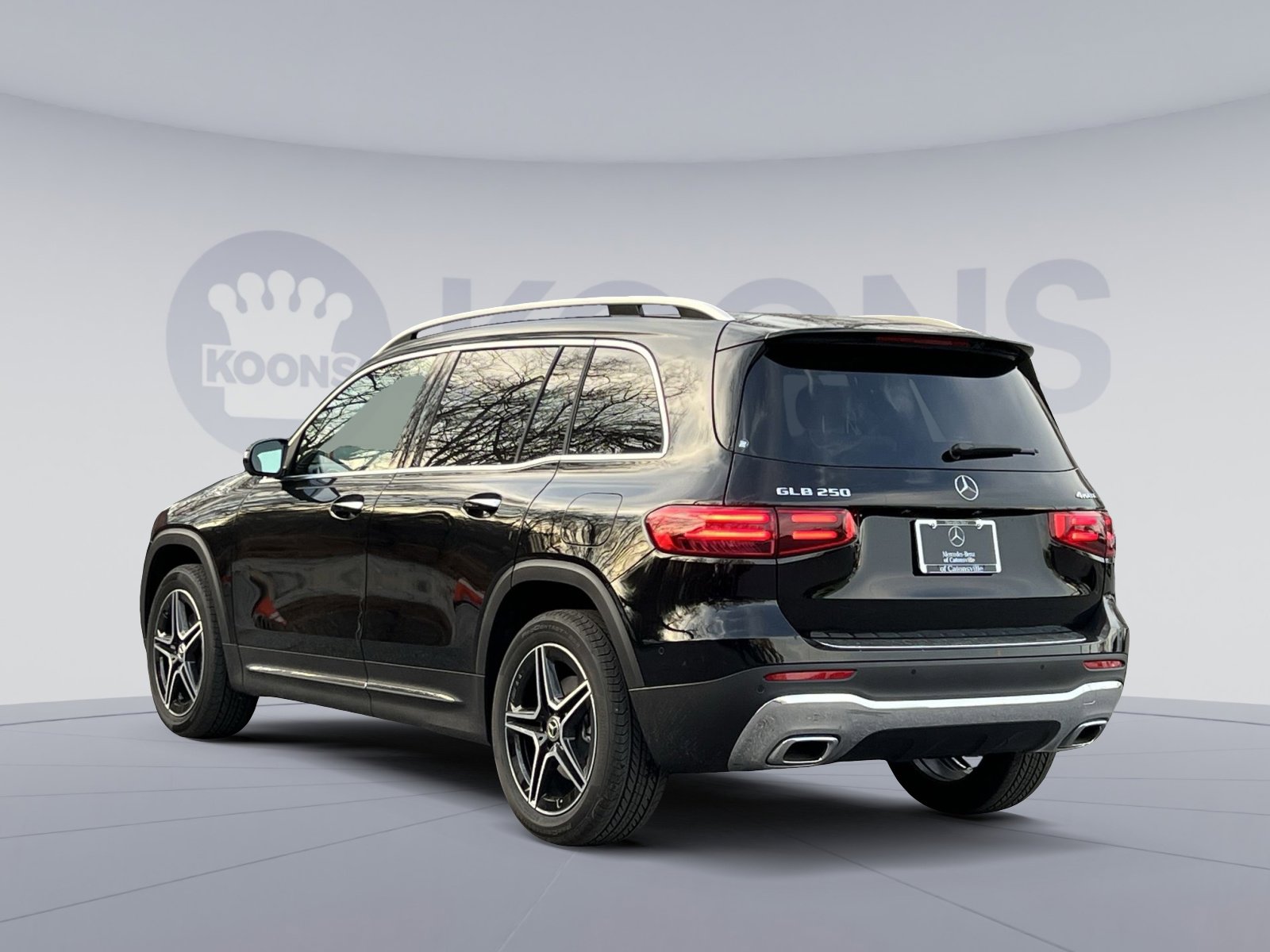 New 2026 Mercedes-Benz GLB 250 4MATIC image 4