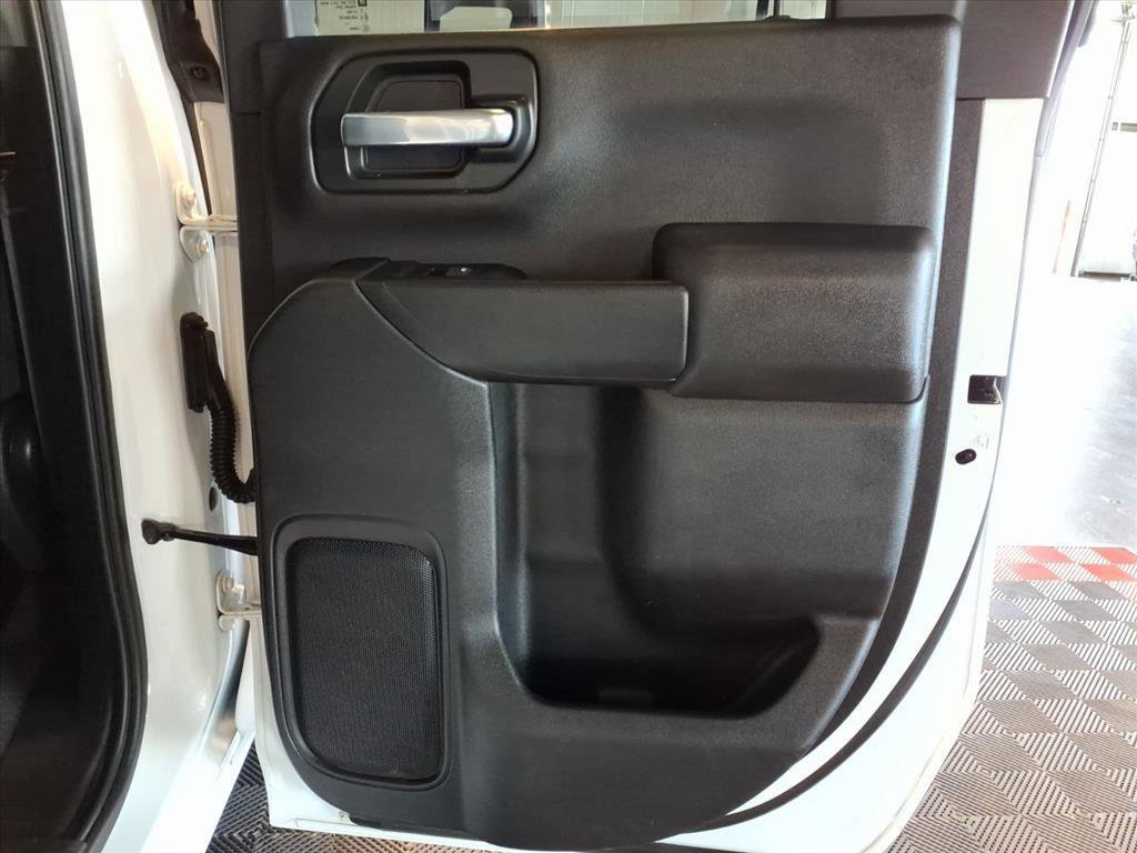 Used 2023 Chevrolet Silverado 2500 Custom w/ Custom Convenience Package image 11