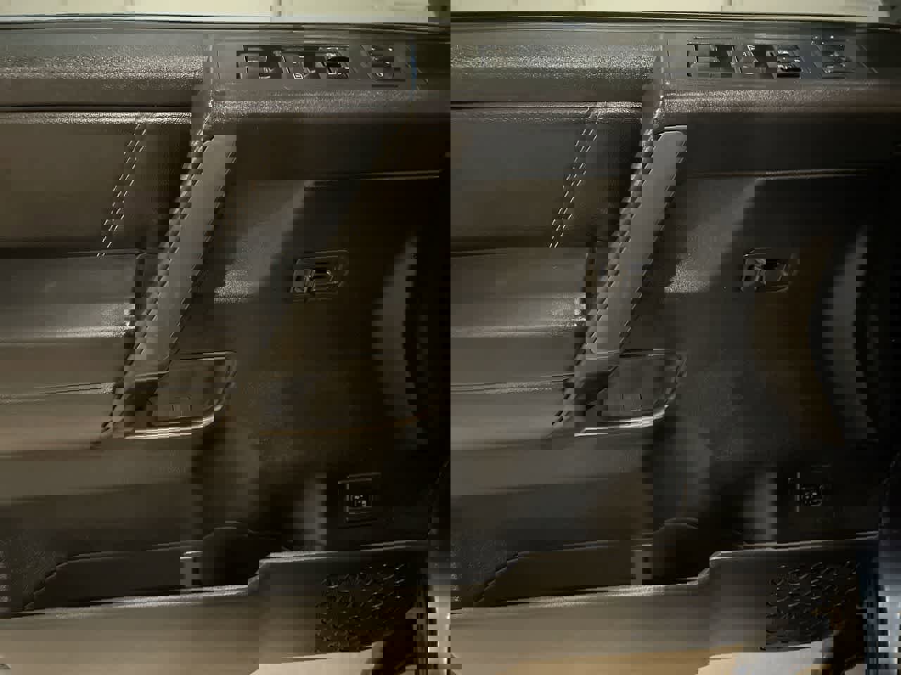 Used 2014 Nissan Titan PRO-4X w/ Pro-4x Luxury Package image 13