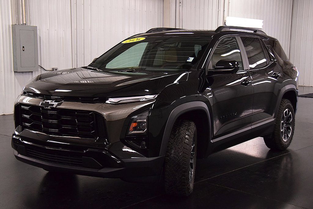 New 2026 Chevrolet Equinox ACTIV w/ Safety and Technology Package image 3