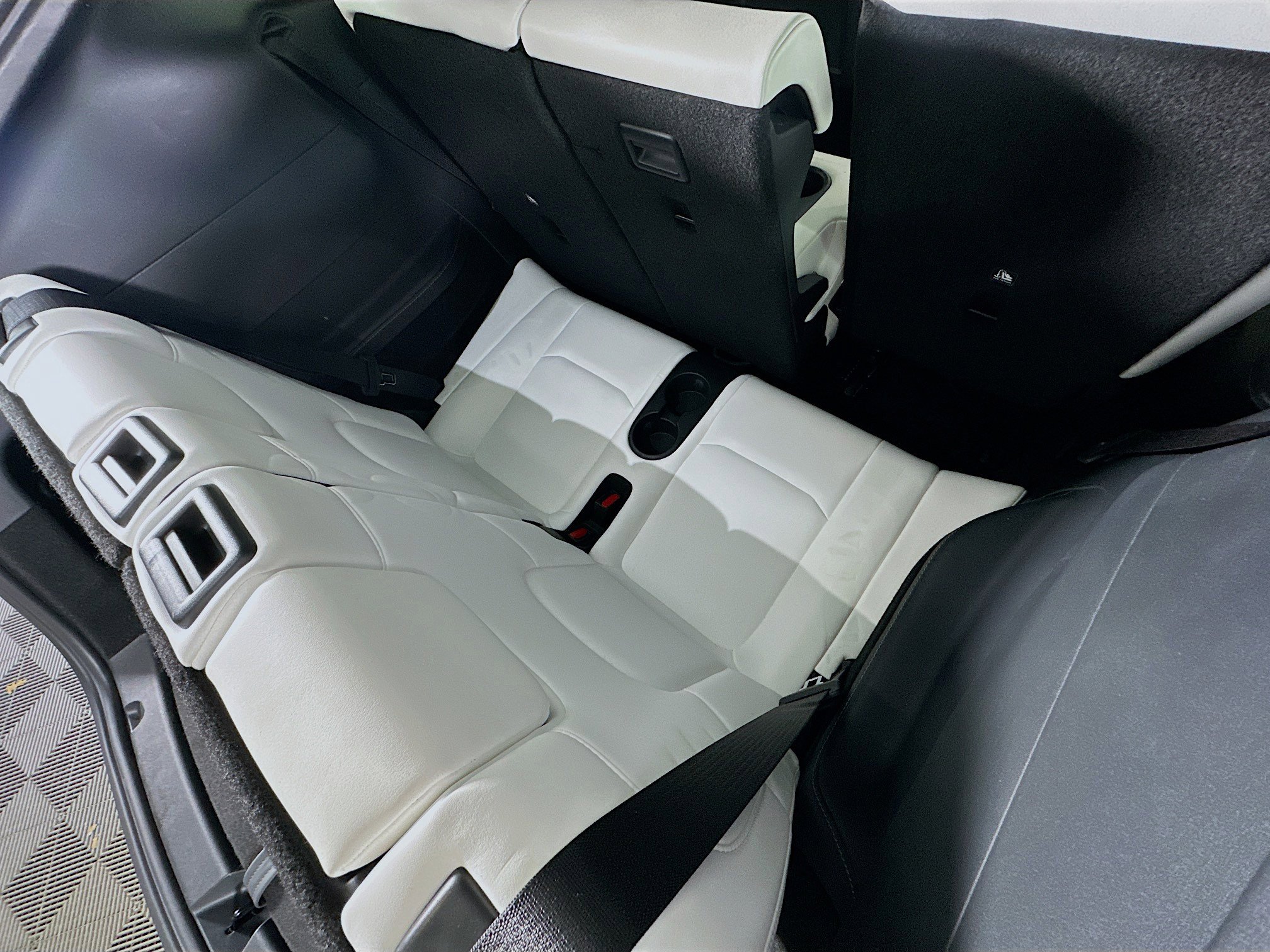 Used 2023 Tesla Model Y Long Range image 31