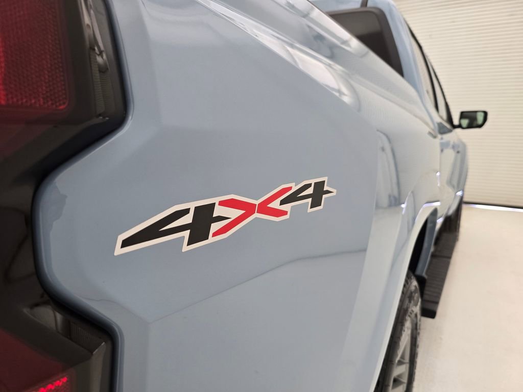 New 2025 Chevrolet Colorado LT w/ LT Convenience Package image 39