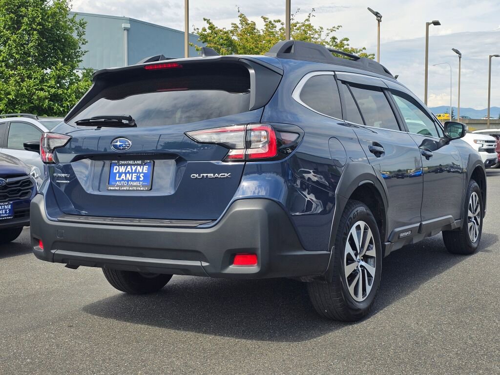 Used 2025 Subaru Outback Premium AWD/4WD image 5