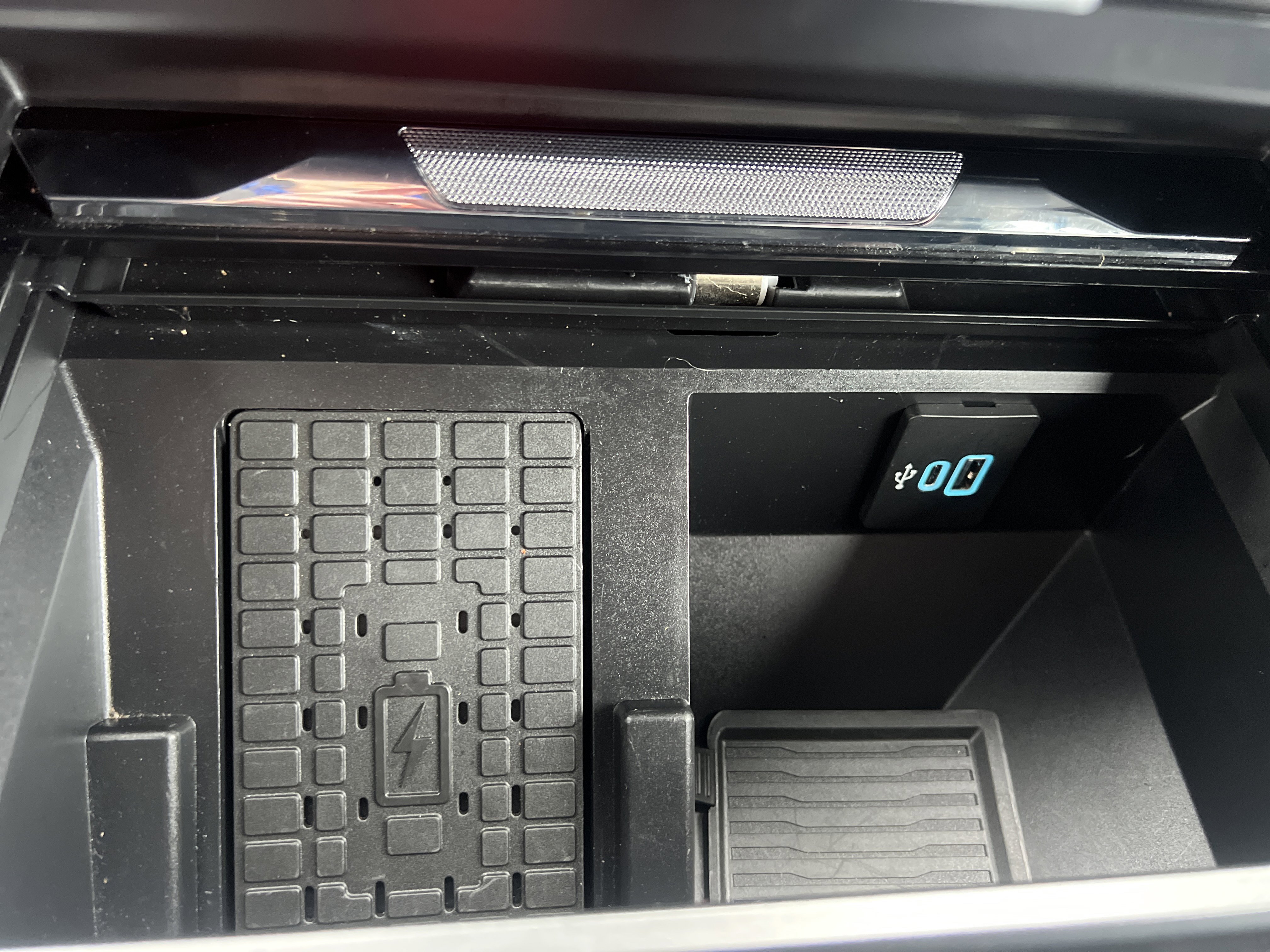 Certified 2025 Ford F350 Lariat image 25