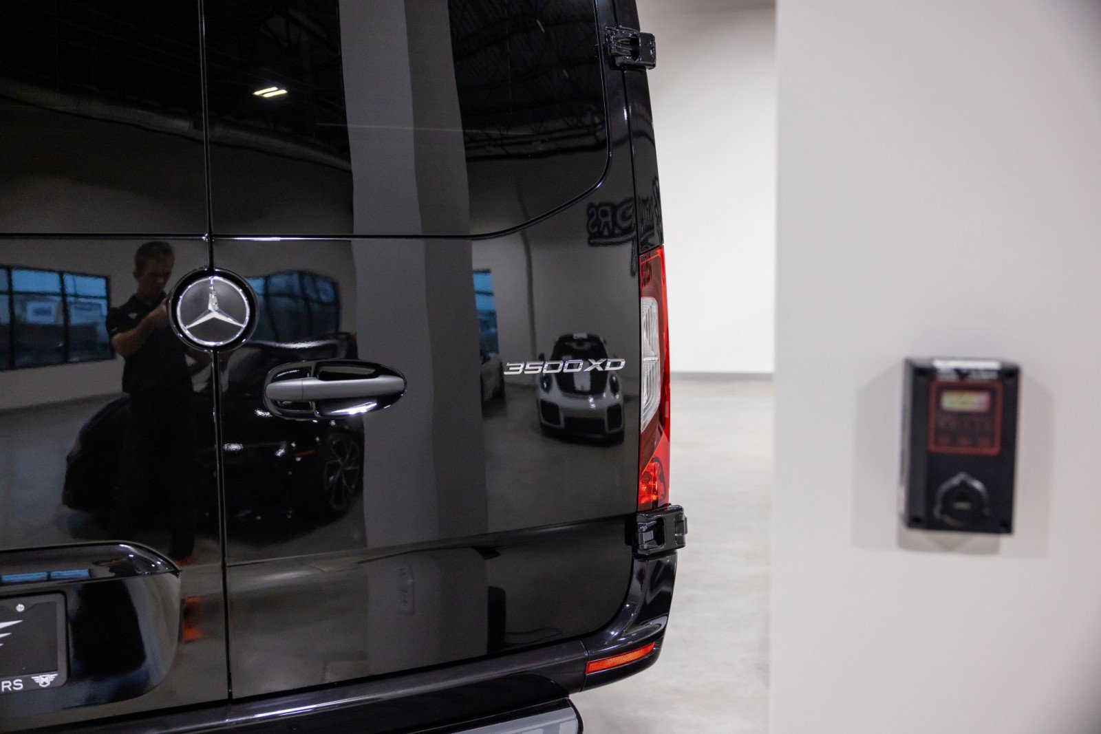 Used 2025 Mercedes-Benz Sprinter 3500 image 6