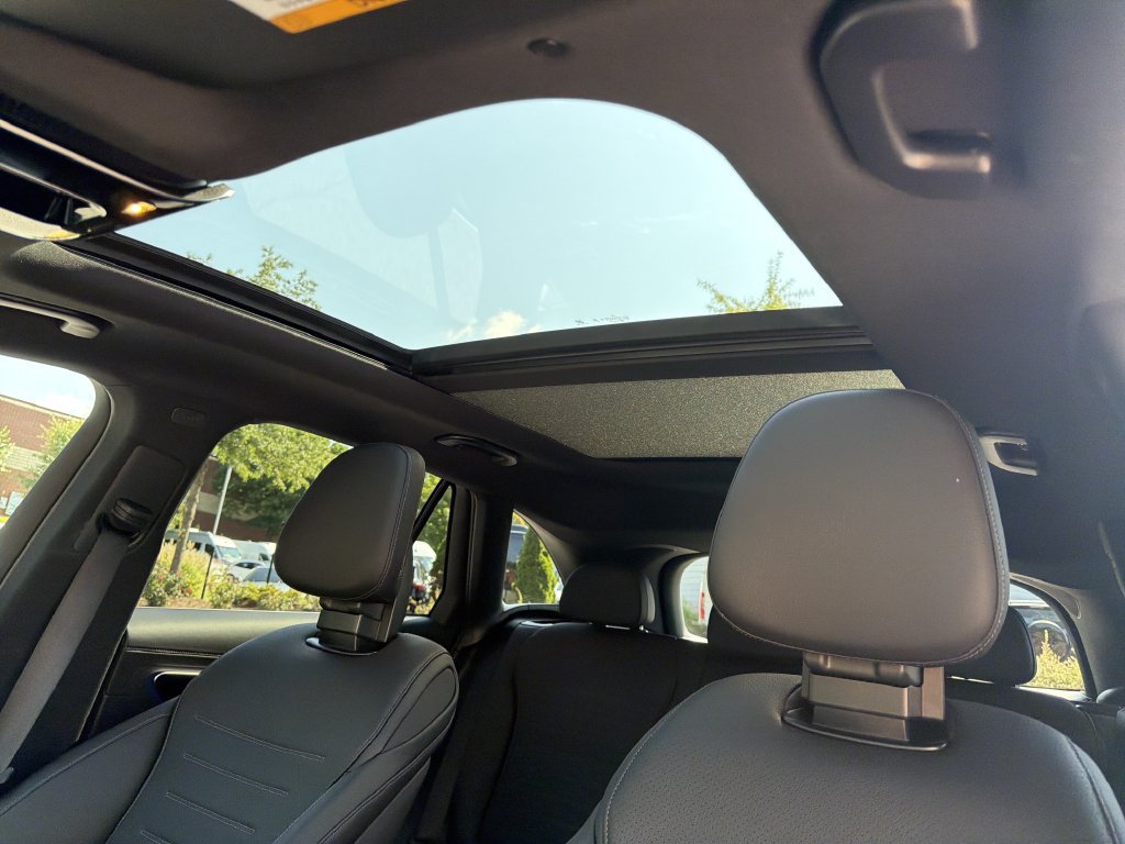 Certified 2026 Mercedes-Benz GLC 300 image 36