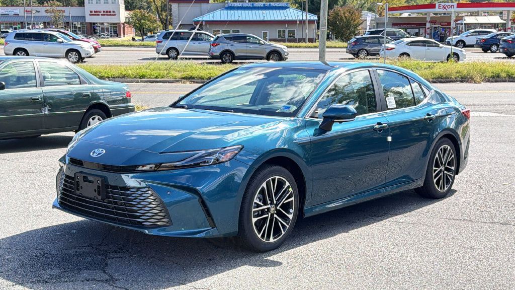 New 2026 Toyota Camry XLE w/ Premium Plus Package FWD image 2