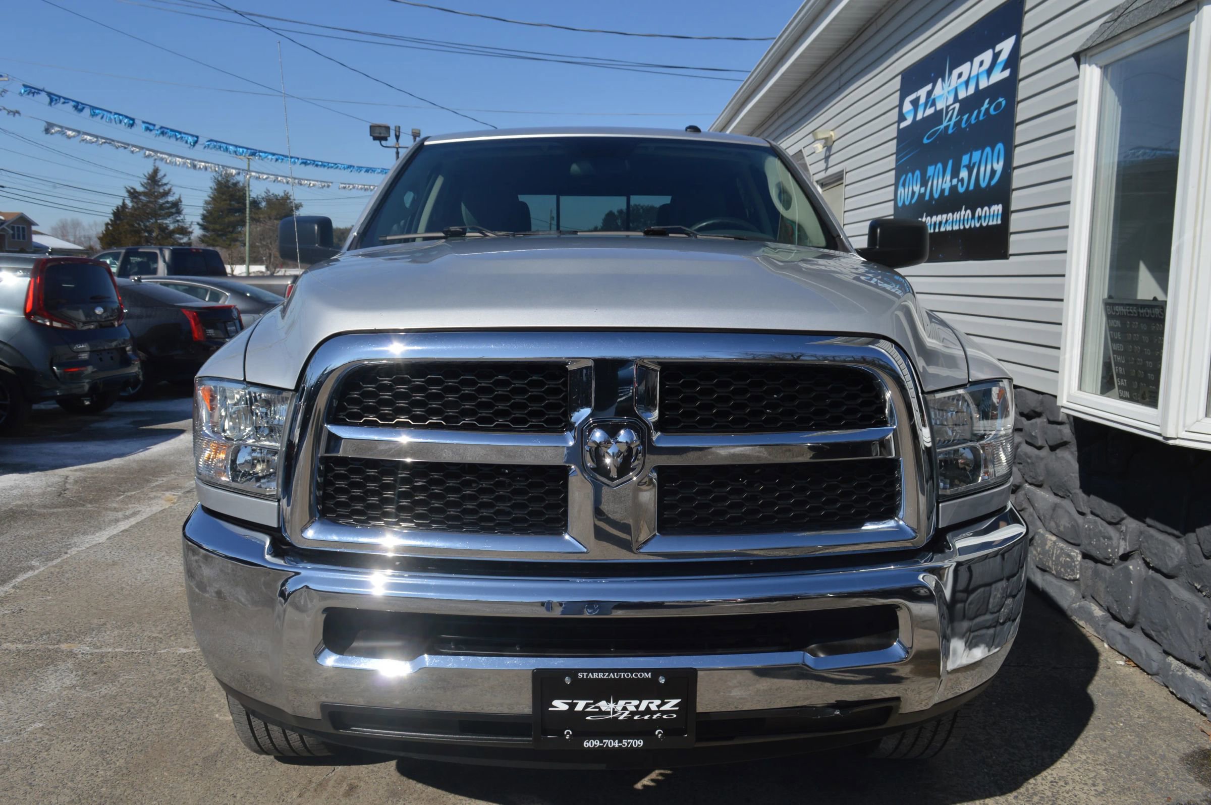 Used 2017 RAM 2500 SLT image 8