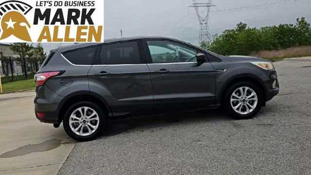 Used 2017 Ford Escape SE FWD image 9