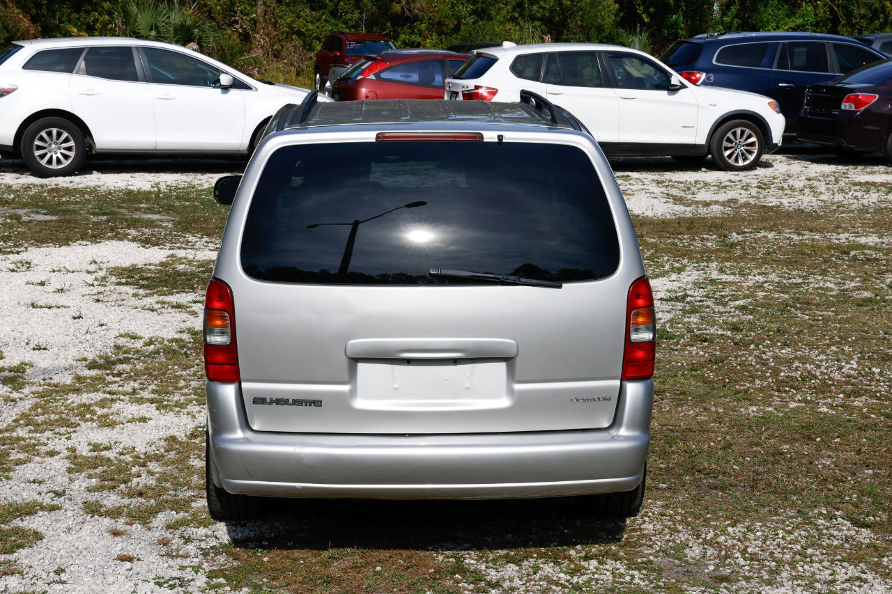 Used 2004 Oldsmobile Silhouette GL image 9