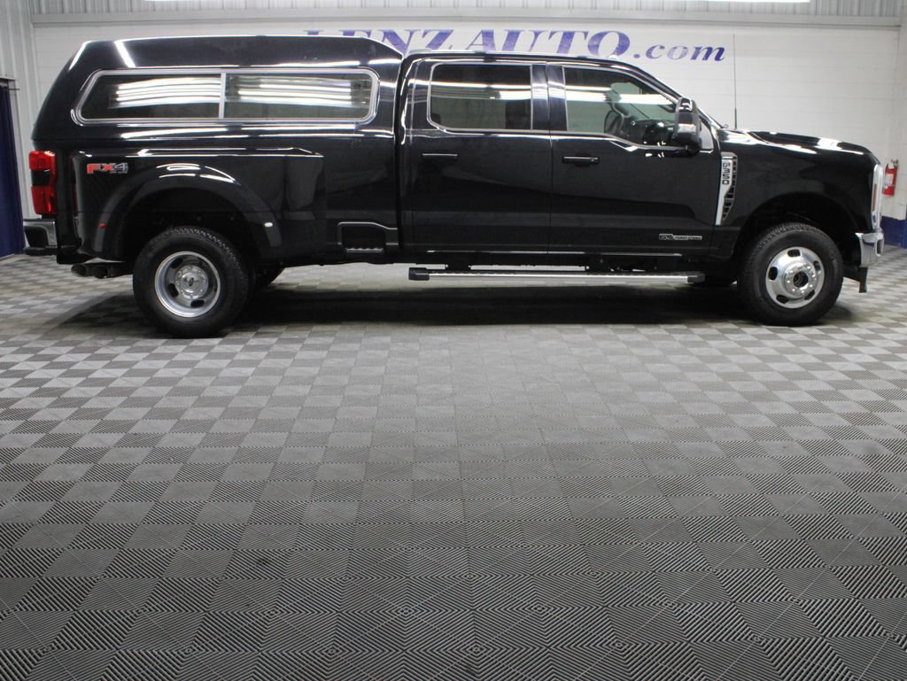 Used 2024 Ford F350 Lariat w/ FX4 Off-Road Package AWD/4WD image 2
